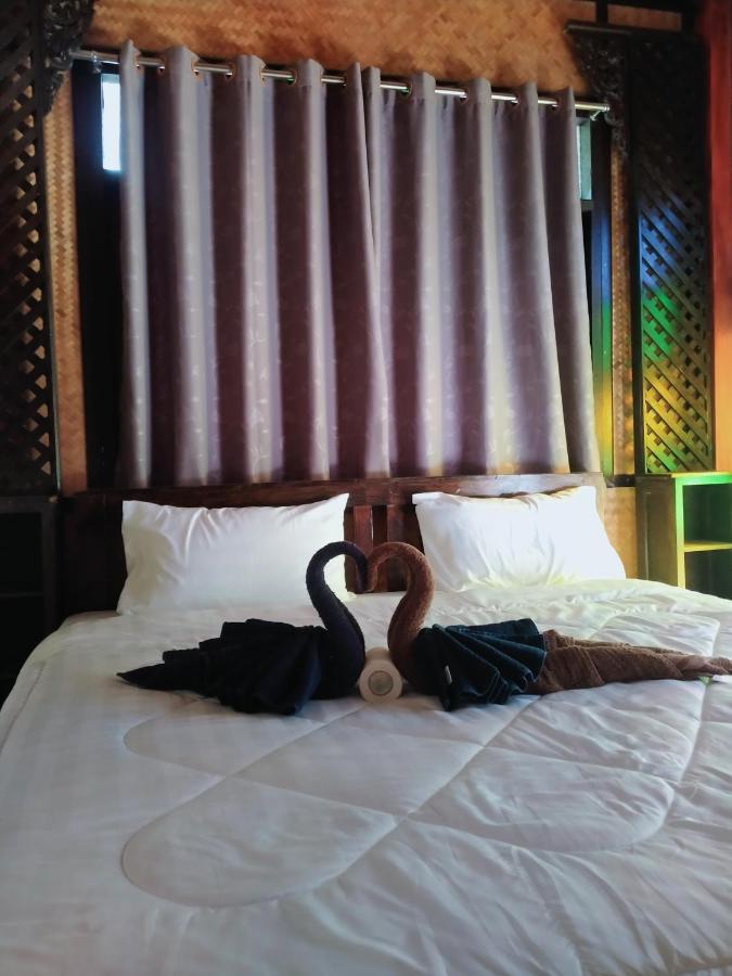 Ouychai Resort Home Stay チエンマイ エクステリア 写真
